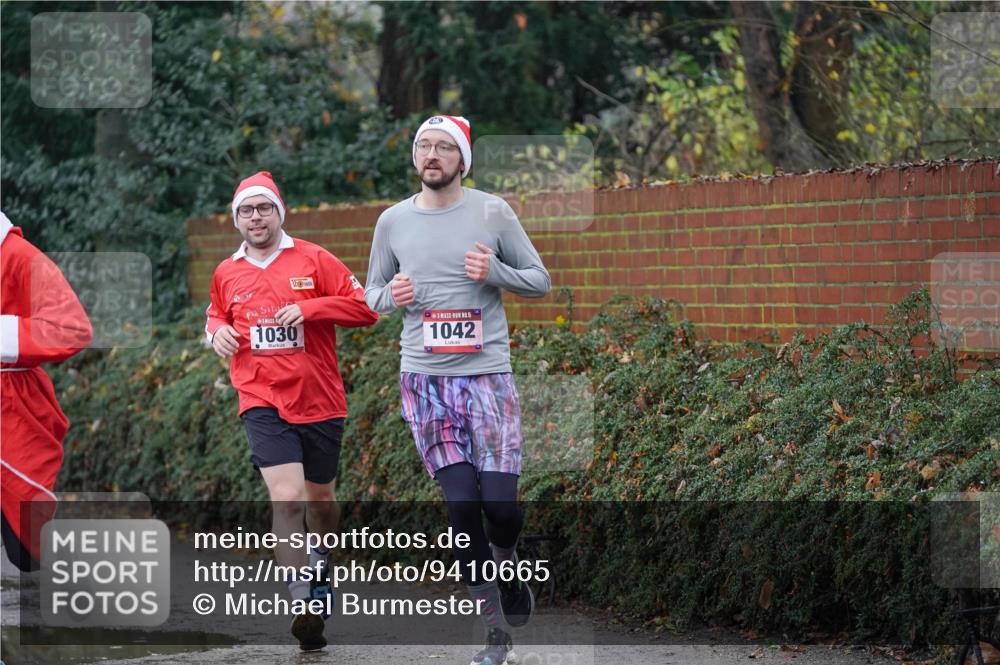 07.12.2025 - St. Pauli X-Mass-Run No. 15 Michael Burmester http://msf.ph/oto/9410665 07.12.2025 11:40:47 Laufen 1030, 15, 1042 meine-sportfotos.de