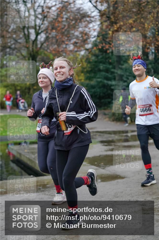 07.12.2025 - St. Pauli X-Mass-Run No. 15 Michael Burmester http://msf.ph/oto/9410679 07.12.2025 09:48:26 Laufen 40, 4666 meine-sportfotos.de