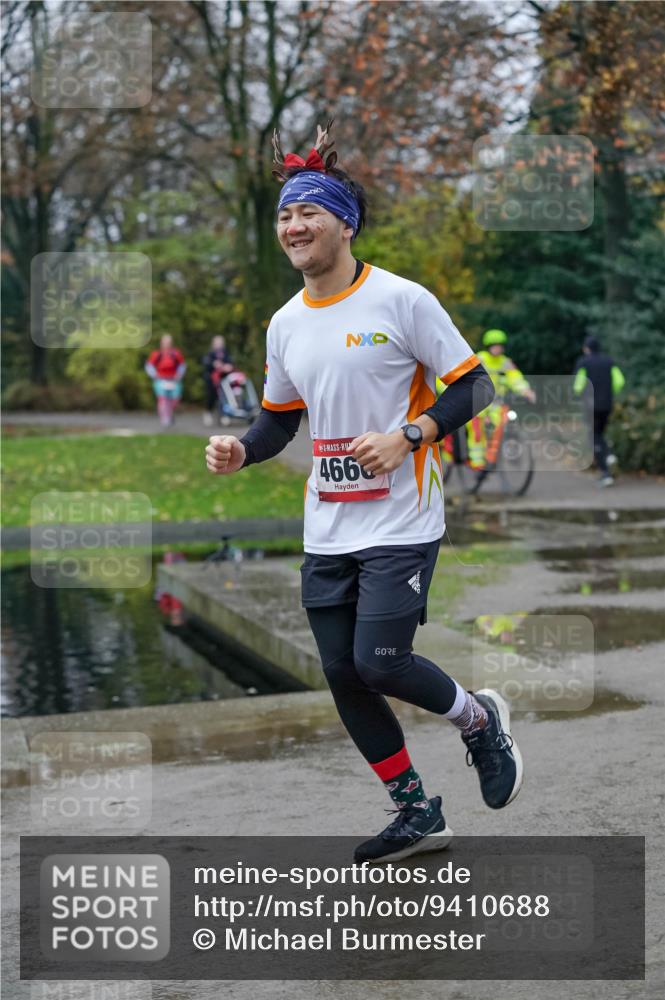 07.12.2025 - St. Pauli X-Mass-Run No. 15 Michael Burmester http://msf.ph/oto/9410688 07.12.2025 09:48:27 Laufen 466 meine-sportfotos.de