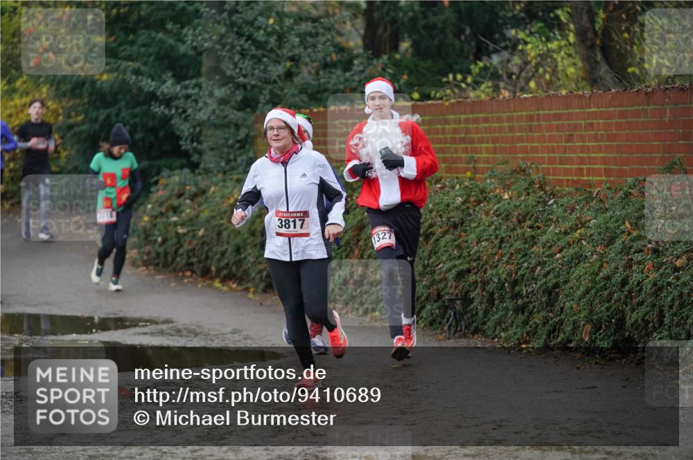 07.12.2025 - St. Pauli X-Mass-Run No. 15 Michael Burmester http://msf.ph/oto/9410689 07.12.2025 11:40:50 Laufen 3318, 15, 3817, 1327 meine-sportfotos.de