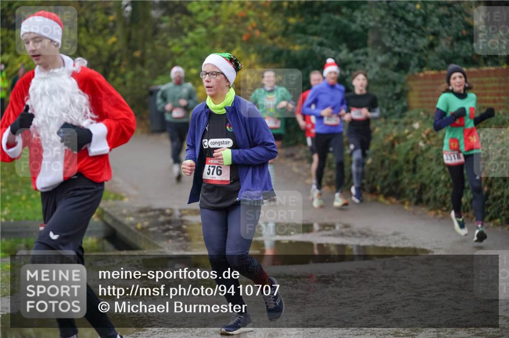 07.12.2025 - St. Pauli X-Mass-Run No. 15 Michael Burmester http://msf.ph/oto/9410707 07.12.2025 11:40:53 Laufen 1318, 576 meine-sportfotos.de