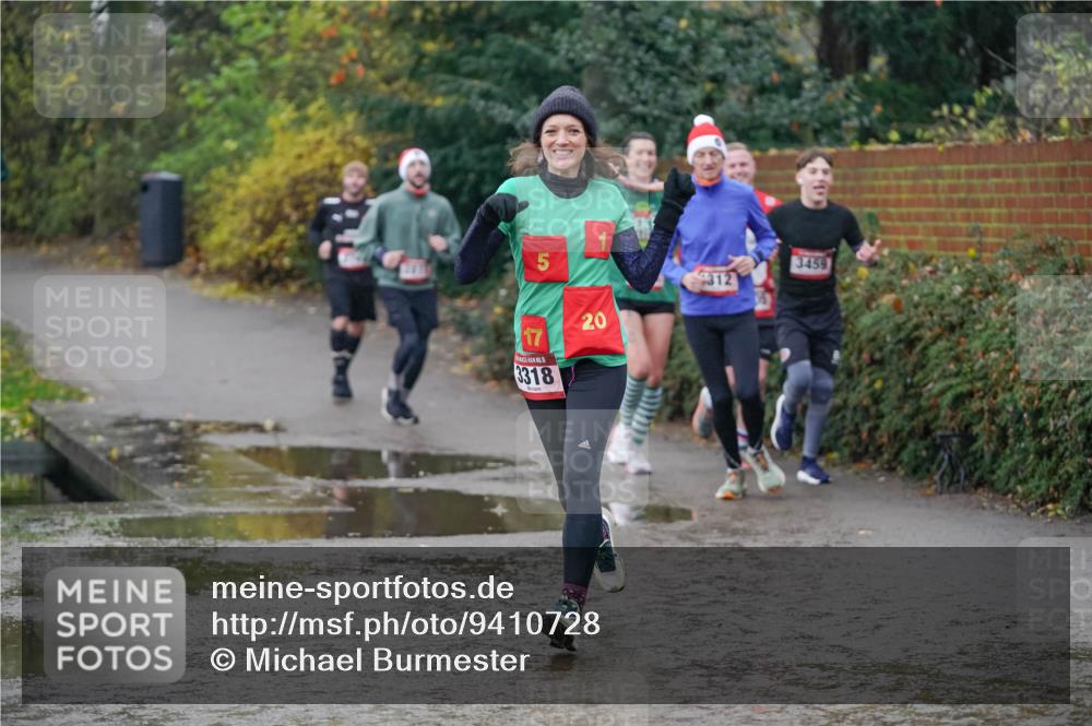 07.12.2025 - St. Pauli X-Mass-Run No. 15 Michael Burmester http://msf.ph/oto/9410728 07.12.2025 11:40:55 Laufen 17, 3318, 20, 4312, 3459 meine-sportfotos.de