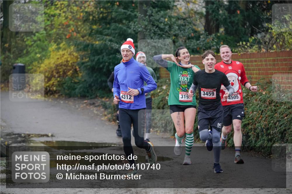 07.12.2025 - St. Pauli X-Mass-Run No. 15 Michael Burmester http://msf.ph/oto/9410740 07.12.2025 11:40:56 Laufen 4312, 319, 5, 3459, 4505 meine-sportfotos.de