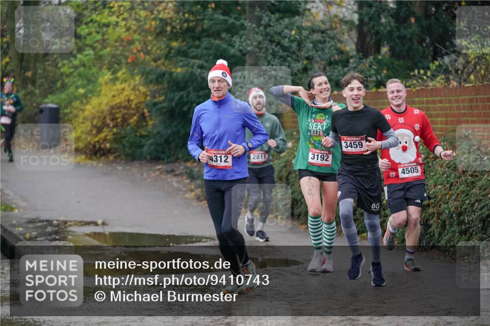07.12.2025 - St. Pauli X-Mass-Run No. 15 Michael Burmester http://msf.ph/oto/9410743 07.12.2025 11:40:56 Laufen 4312, 2811, 3192, 15, 3459, 4505 meine-sportfotos.de