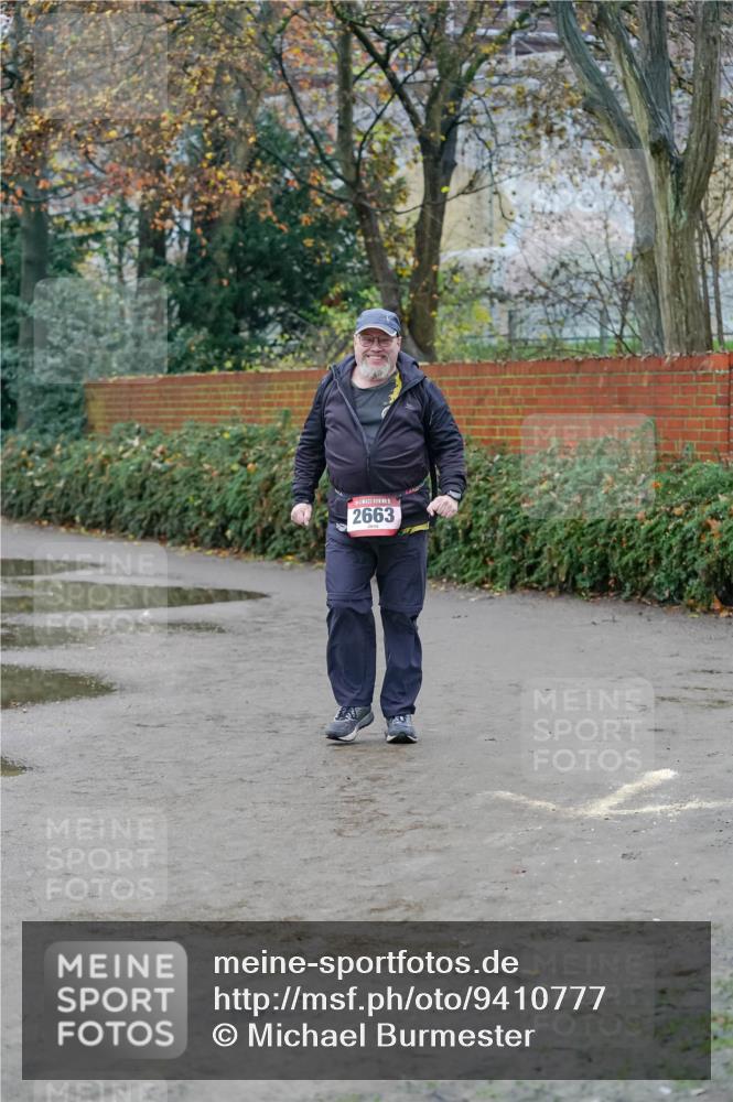 07.12.2025 - St. Pauli X-Mass-Run No. 15 Michael Burmester http://msf.ph/oto/9410777 07.12.2025 09:49:03 Laufen 5, 2663 meine-sportfotos.de