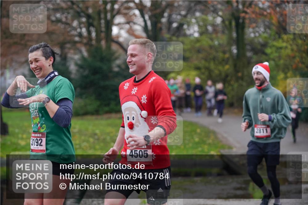 07.12.2025 - St. Pauli X-Mass-Run No. 15 Michael Burmester http://msf.ph/oto/9410784 07.12.2025 11:40:59 Laufen 15, 3192, 5, 4505, 2811 meine-sportfotos.de