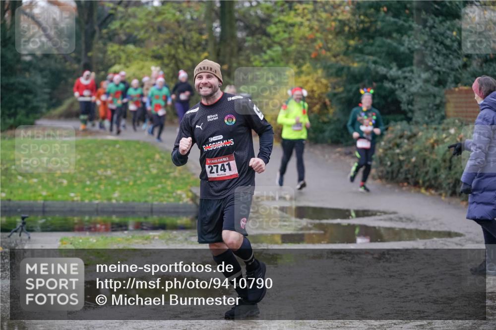 07.12.2025 - St. Pauli X-Mass-Run No. 15 Michael Burmester http://msf.ph/oto/9410790 07.12.2025 11:41:00 Laufen 15, 2741 meine-sportfotos.de