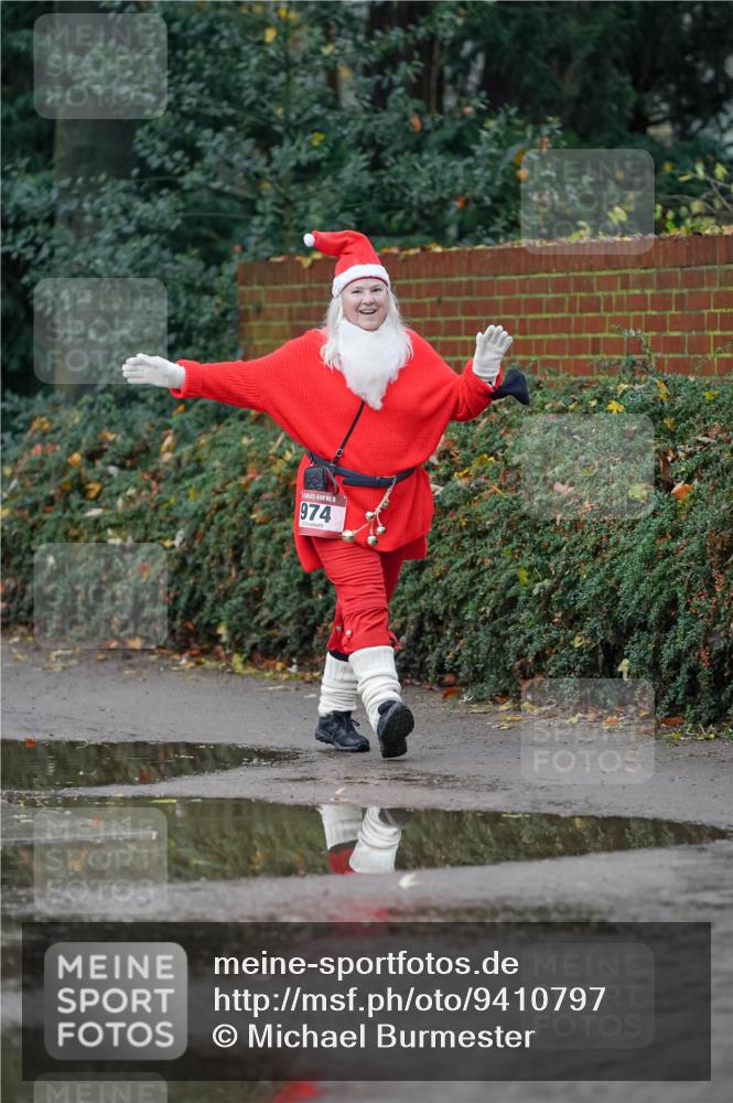 07.12.2025 - St. Pauli X-Mass-Run No. 15 Michael Burmester http://msf.ph/oto/9410797 07.12.2025 09:49:15 Laufen 15, 974 meine-sportfotos.de