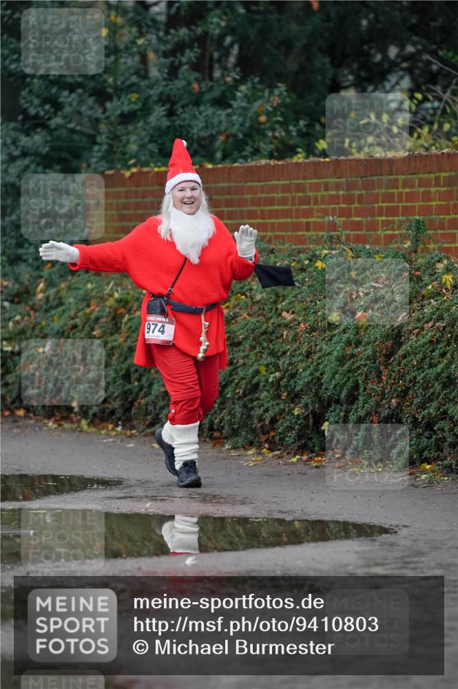 07.12.2025 - St. Pauli X-Mass-Run No. 15 Michael Burmester http://msf.ph/oto/9410803 07.12.2025 09:49:15 Laufen 974 meine-sportfotos.de
