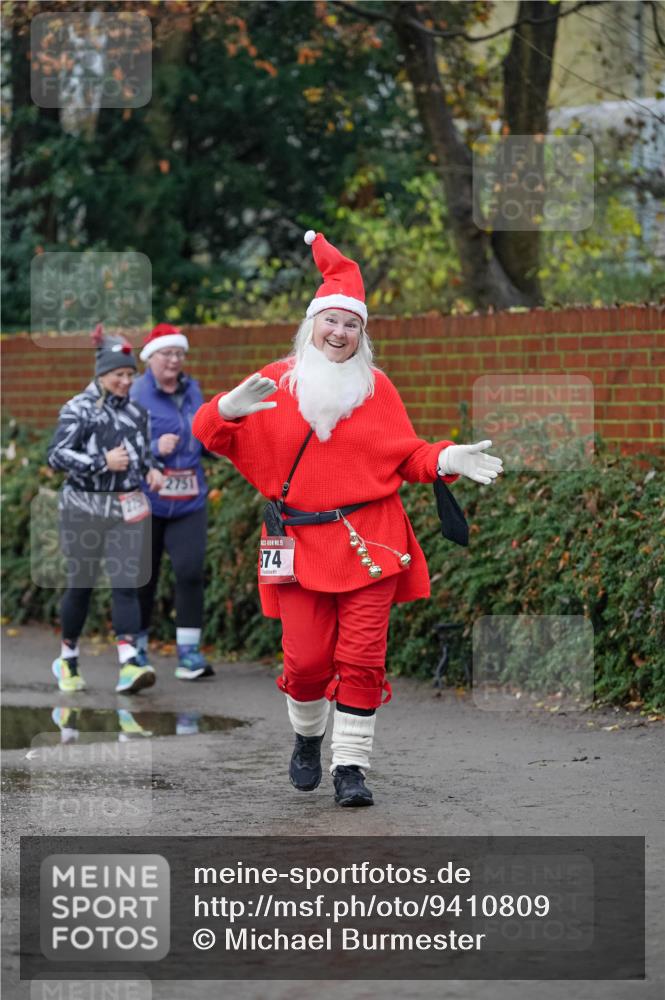 07.12.2025 - St. Pauli X-Mass-Run No. 15 Michael Burmester http://msf.ph/oto/9410809 07.12.2025 09:49:19 Laufen 2751, 15, 74 meine-sportfotos.de