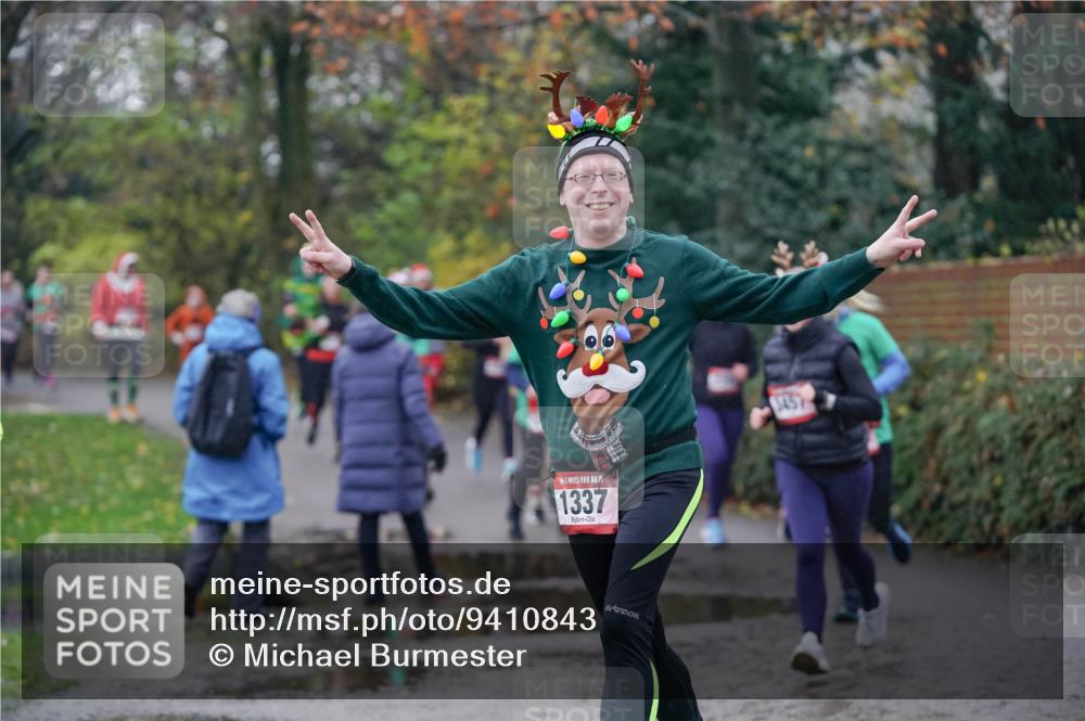 07.12.2025 - St. Pauli X-Mass-Run No. 15 Michael Burmester http://msf.ph/oto/9410843 07.12.2025 11:41:07 Laufen 1, 1337, 5457 meine-sportfotos.de