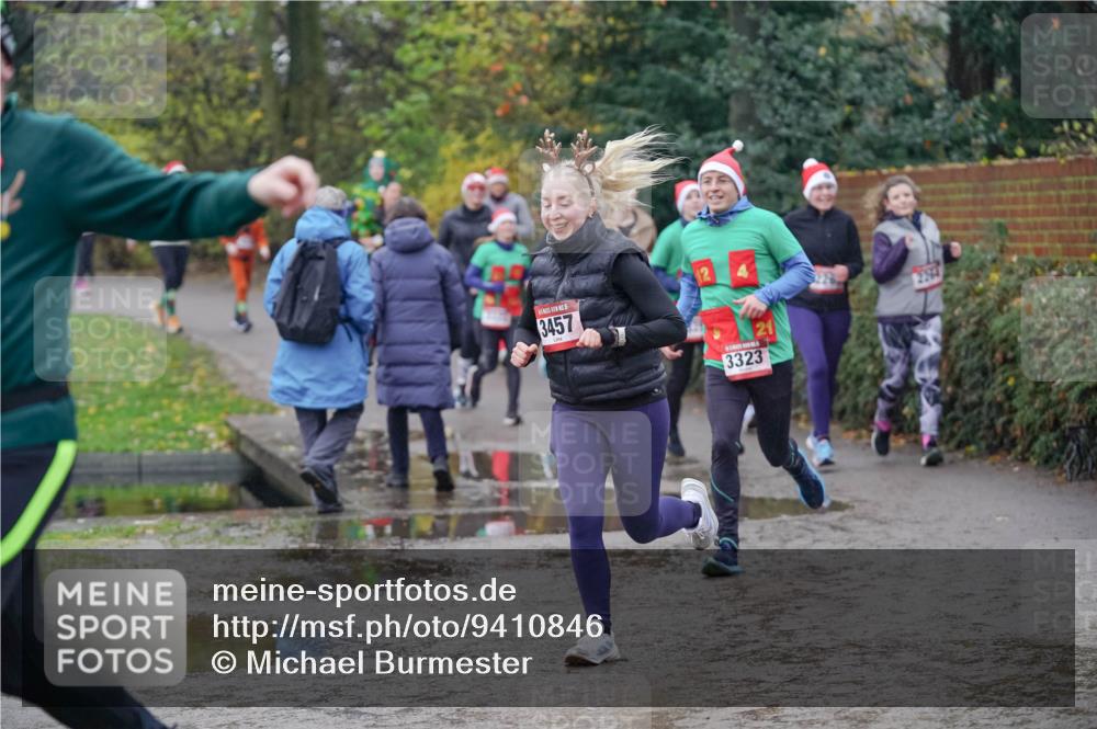 07.12.2025 - St. Pauli X-Mass-Run No. 15 Michael Burmester http://msf.ph/oto/9410846 07.12.2025 11:41:08 Laufen 3457, 3323 meine-sportfotos.de