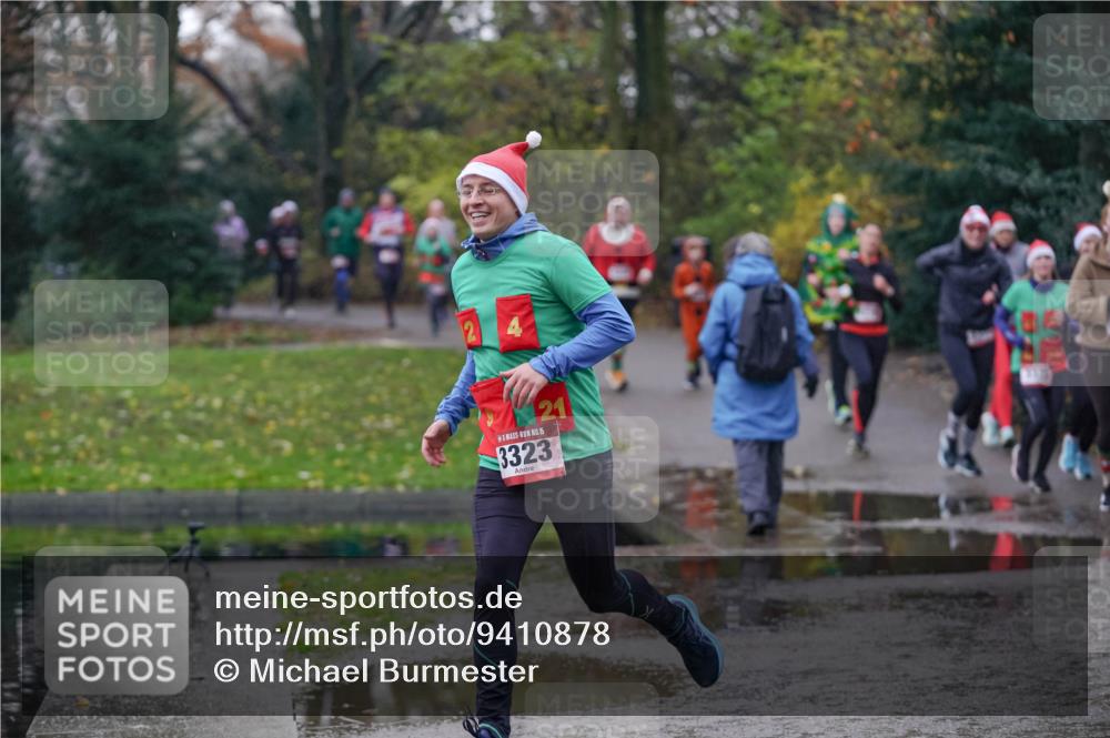 07.12.2025 - St. Pauli X-Mass-Run No. 15 Michael Burmester http://msf.ph/oto/9410878 07.12.2025 11:41:09 Laufen 15, 21, 3323 meine-sportfotos.de