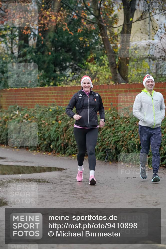 07.12.2025 - St. Pauli X-Mass-Run No. 15 Michael Burmester http://msf.ph/oto/9410898 07.12.2025 09:49:45 Laufen  meine-sportfotos.de