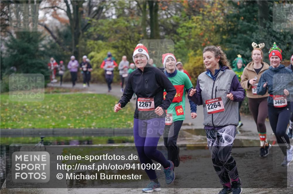 07.12.2025 - St. Pauli X-Mass-Run No. 15 Michael Burmester http://msf.ph/oto/9410902 07.12.2025 11:41:11 Laufen 15, 2267, 25, 10, 15, 2264, 39, 9, 3480 meine-sportfotos.de