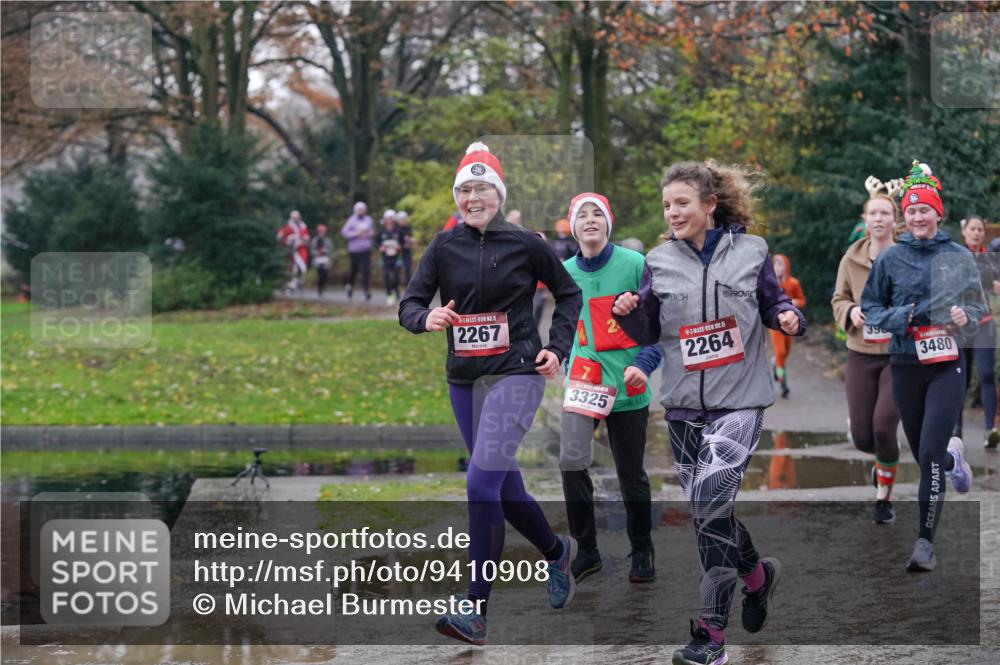 07.12.2025 - St. Pauli X-Mass-Run No. 15 Michael Burmester http://msf.ph/oto/9410908 07.12.2025 11:41:12 Laufen 15, 2267, 3325, 5, 2264, 396, 3480 meine-sportfotos.de