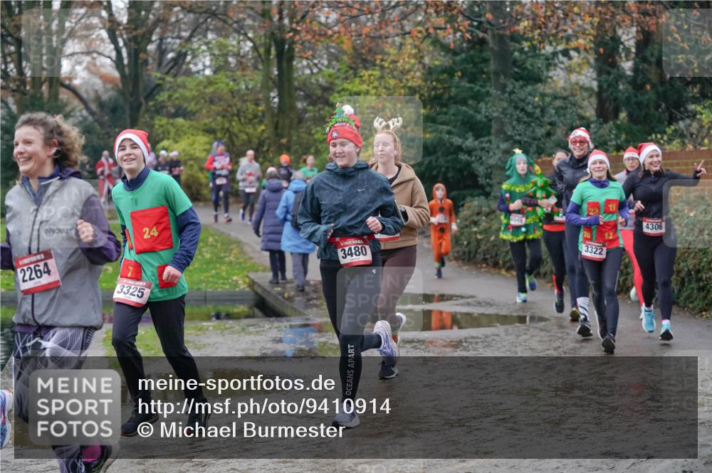 07.12.2025 - St. Pauli X-Mass-Run No. 15 Michael Burmester http://msf.ph/oto/9410914 07.12.2025 11:41:12 Laufen 2264, 3325, 24, 3480, 18, 3322, 4306 meine-sportfotos.de