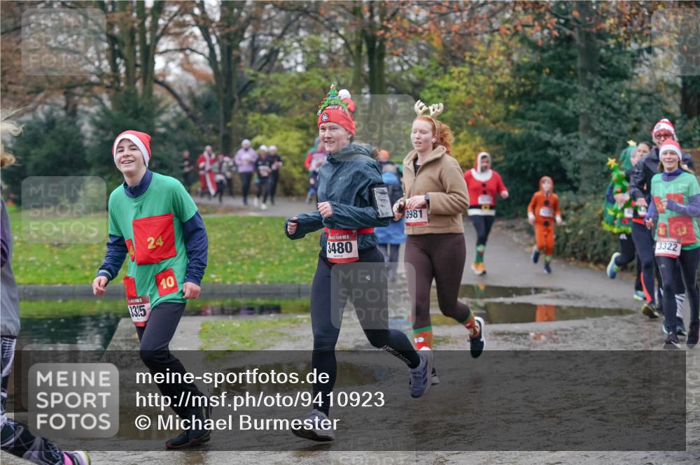 07.12.2025 - St. Pauli X-Mass-Run No. 15 Michael Burmester http://msf.ph/oto/9410923 07.12.2025 11:41:13 Laufen 3325, 24, 10, 15, 3480, 3981, 3322 meine-sportfotos.de