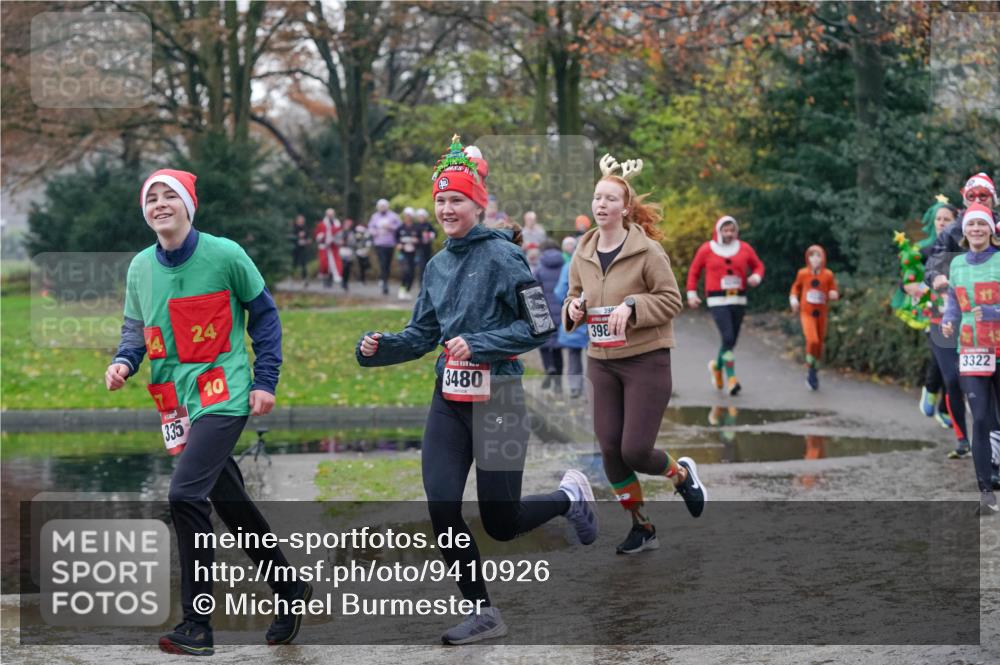 07.12.2025 - St. Pauli X-Mass-Run No. 15 Michael Burmester http://msf.ph/oto/9410926 07.12.2025 11:41:13 Laufen 24, 10, 335, 3480, 398, 3322 meine-sportfotos.de