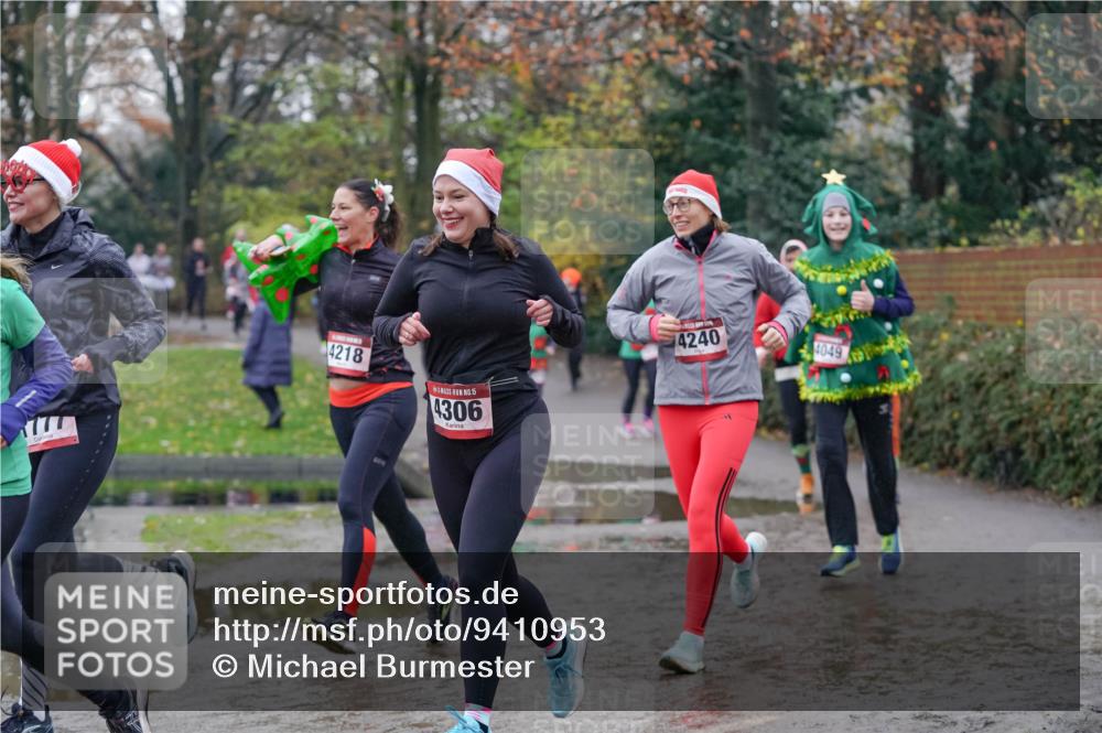 07.12.2025 - St. Pauli X-Mass-Run No. 15 Michael Burmester http://msf.ph/oto/9410953 07.12.2025 11:41:15 Laufen 4218, 15, 4306, 4240, 4049 meine-sportfotos.de
