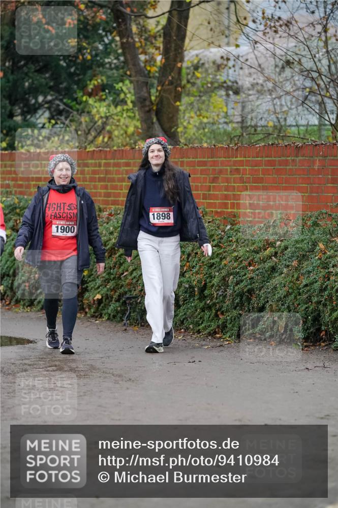 07.12.2025 - St. Pauli X-Mass-Run No. 15 Michael Burmester http://msf.ph/oto/9410984 07.12.2025 09:50:49 Laufen 1900, 5, 1898 meine-sportfotos.de