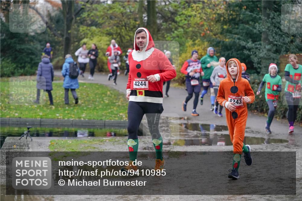 07.12.2025 - St. Pauli X-Mass-Run No. 15 Michael Burmester http://msf.ph/oto/9410985 07.12.2025 11:41:18 Laufen 10, 5, 4244, 3316, 4243, 33 meine-sportfotos.de