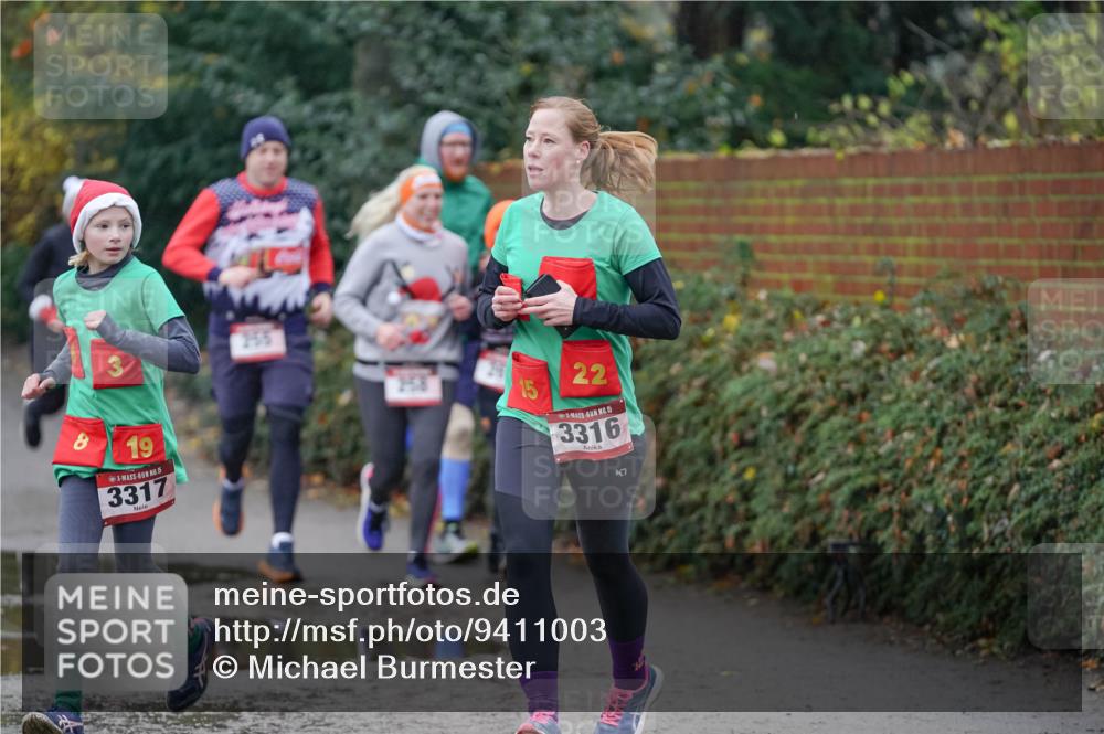 07.12.2025 - St. Pauli X-Mass-Run No. 15 Michael Burmester http://msf.ph/oto/9411003 07.12.2025 11:41:20 Laufen 19, 15, 3317, 255, 258, 5, 22, 15, 3316 meine-sportfotos.de