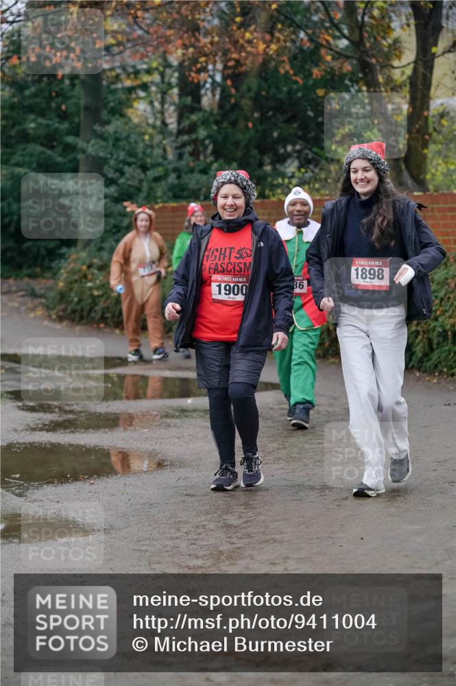 07.12.2025 - St. Pauli X-Mass-Run No. 15 Michael Burmester http://msf.ph/oto/9411004 07.12.2025 09:50:53 Laufen 15, 1900, 36, 15, 1898 meine-sportfotos.de