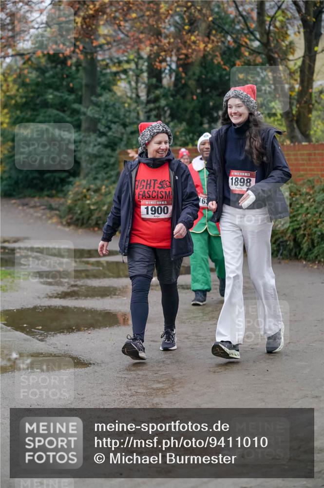 07.12.2025 - St. Pauli X-Mass-Run No. 15 Michael Burmester http://msf.ph/oto/9411010 07.12.2025 09:50:54 Laufen 15, 1900, 16, 15, 1898 meine-sportfotos.de