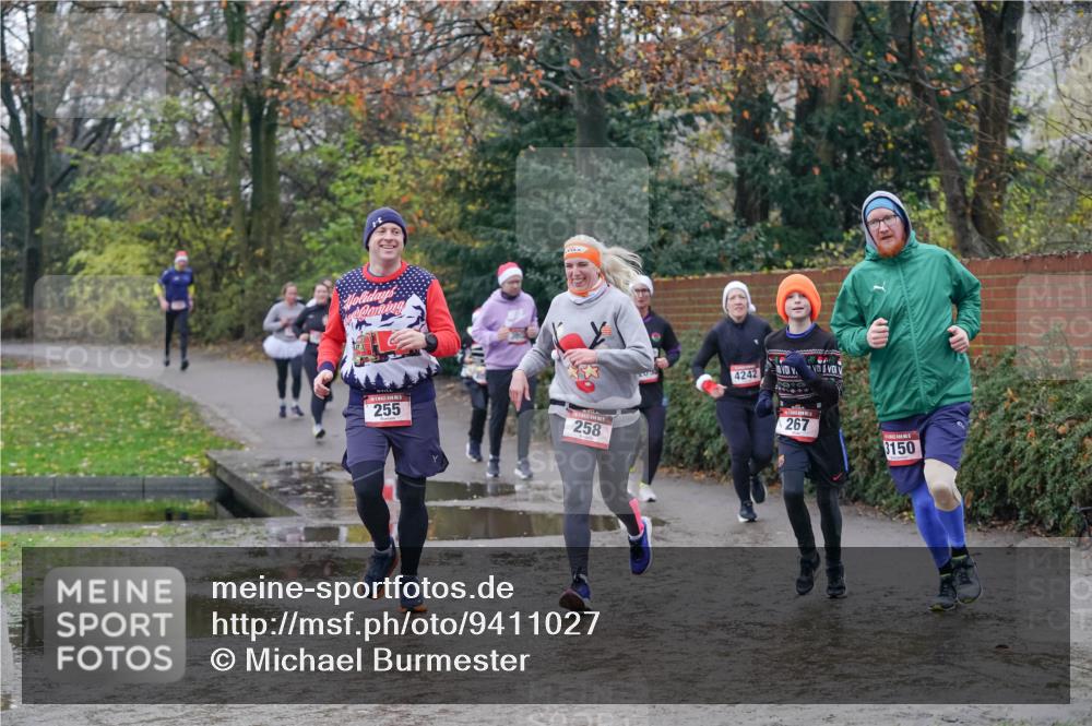 07.12.2025 - St. Pauli X-Mass-Run No. 15 Michael Burmester http://msf.ph/oto/9411027 07.12.2025 11:41:23 Laufen 255, 258, 4242, 267, 3150 meine-sportfotos.de