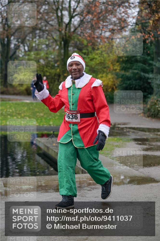 07.12.2025 - St. Pauli X-Mass-Run No. 15 Michael Burmester http://msf.ph/oto/9411037 07.12.2025 09:50:58 Laufen 15, 1636 meine-sportfotos.de
