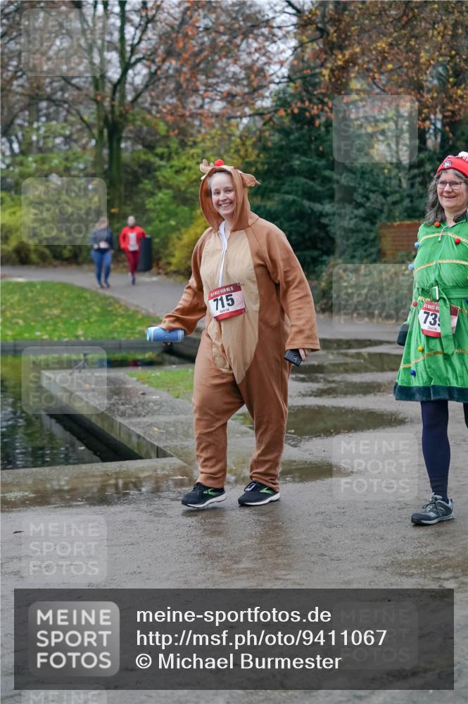 07.12.2025 - St. Pauli X-Mass-Run No. 15 Michael Burmester http://msf.ph/oto/9411067 07.12.2025 09:51:02 Laufen 15, 715, 73 meine-sportfotos.de