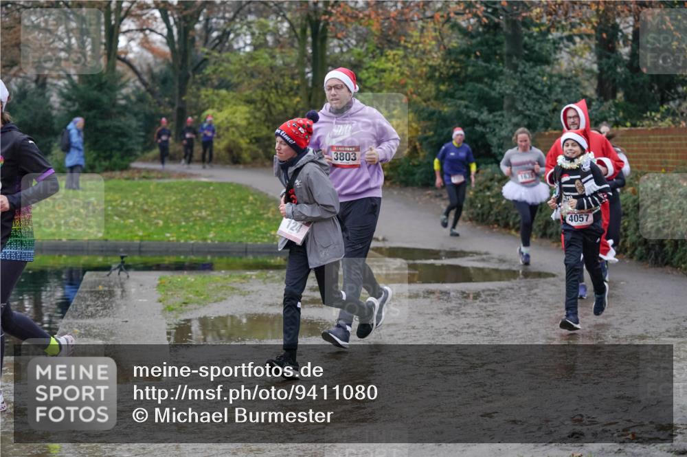 07.12.2025 - St. Pauli X-Mass-Run No. 15 Michael Burmester http://msf.ph/oto/9411080 07.12.2025 11:41:28 Laufen 124, 3803, 4057 meine-sportfotos.de