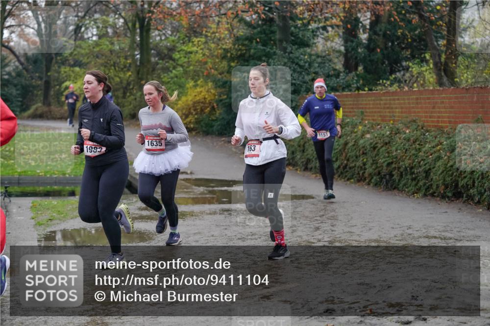 07.12.2025 - St. Pauli X-Mass-Run No. 15 Michael Burmester http://msf.ph/oto/9411104 07.12.2025 11:41:30 Laufen 1635, 163, 1983, 1151 meine-sportfotos.de