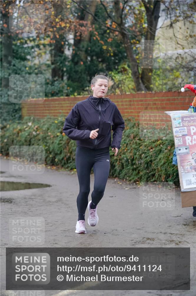 07.12.2025 - St. Pauli X-Mass-Run No. 15 Michael Burmester http://msf.ph/oto/9411124 07.12.2025 09:54:45 Laufen 40, 21 meine-sportfotos.de