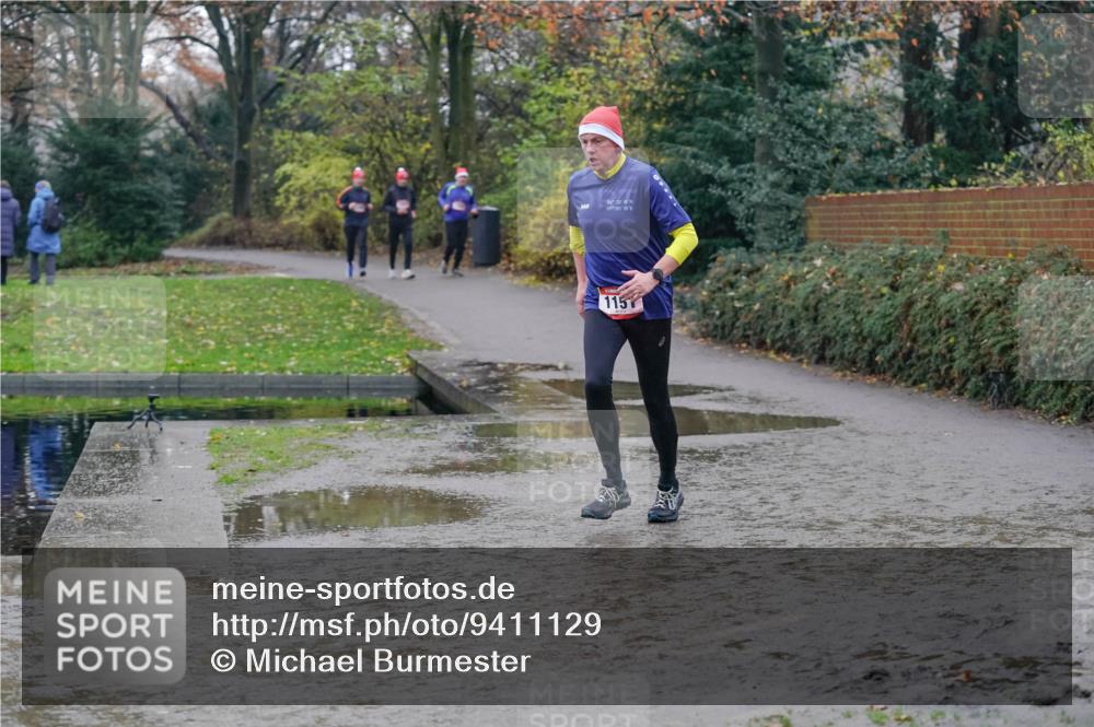 07.12.2025 - St. Pauli X-Mass-Run No. 15 Michael Burmester http://msf.ph/oto/9411129 07.12.2025 11:41:32 Laufen 54, 28, 18, 09, 50, 15, 115 meine-sportfotos.de