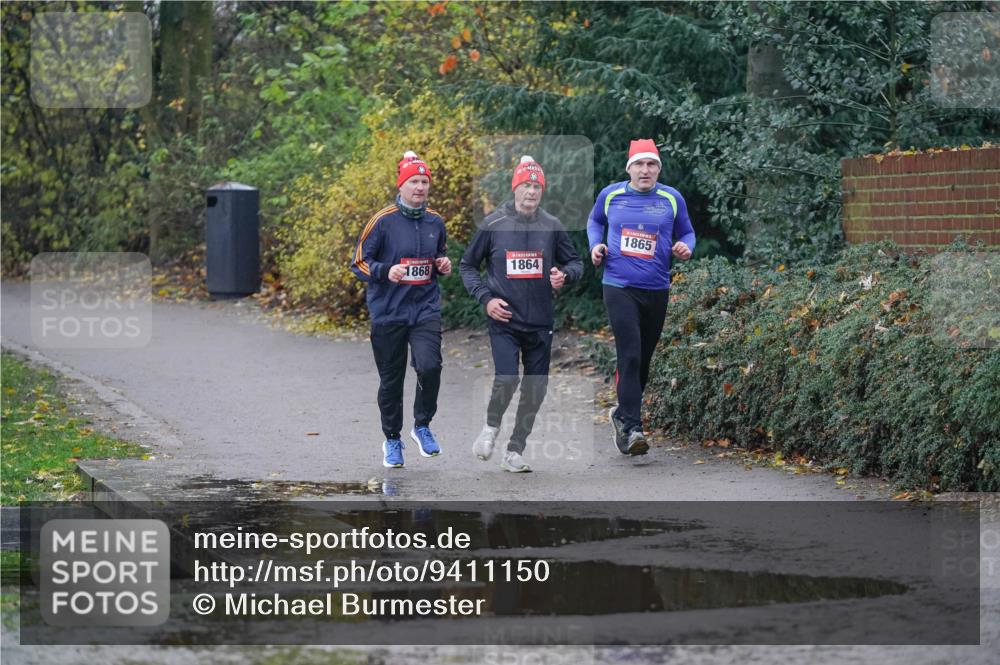 07.12.2025 - St. Pauli X-Mass-Run No. 15 Michael Burmester http://msf.ph/oto/9411150 07.12.2025 11:41:37 Laufen 1868, 1864, 1865 meine-sportfotos.de