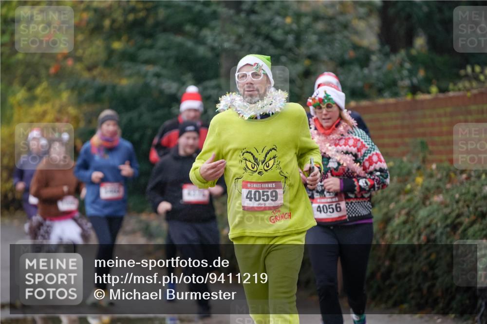 07.12.2025 - St. Pauli X-Mass-Run No. 15 Michael Burmester http://msf.ph/oto/9411219 07.12.2025 11:41:52 Laufen 15, 4059, 4056 meine-sportfotos.de