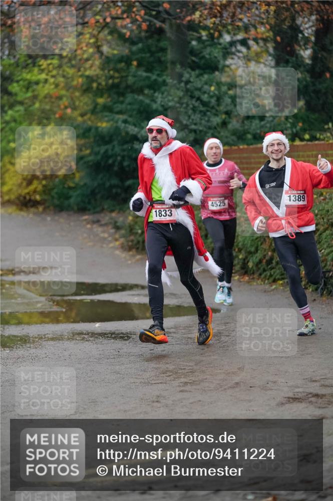 07.12.2025 - St. Pauli X-Mass-Run No. 15 Michael Burmester http://msf.ph/oto/9411224 07.12.2025 09:57:54 Laufen 1833, 4525, 1389 meine-sportfotos.de