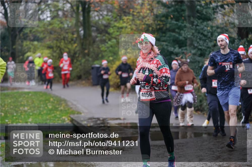 07.12.2025 - St. Pauli X-Mass-Run No. 15 Michael Burmester http://msf.ph/oto/9411231 07.12.2025 11:41:54 Laufen 15, 4056, 18, 80, 31 meine-sportfotos.de
