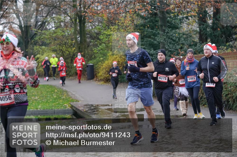 07.12.2025 - St. Pauli X-Mass-Run No. 15 Michael Burmester http://msf.ph/oto/9411243 07.12.2025 11:41:55 Laufen 4056, 4375, 1880, 3463, 4374 meine-sportfotos.de