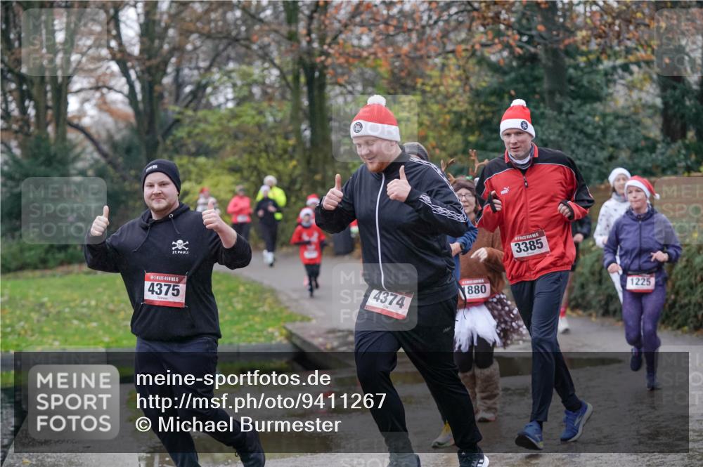 07.12.2025 - St. Pauli X-Mass-Run No. 15 Michael Burmester http://msf.ph/oto/9411267 07.12.2025 11:41:57 Laufen 15, 4375, 880, 4374, 3385, 1225 meine-sportfotos.de