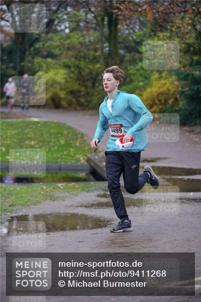 07.12.2025 - St. Pauli X-Mass-Run No. 15 Michael Burmester http://msf.ph/oto/9411268 07.12.2025 09:58:13 Laufen 15, 4499 meine-sportfotos.de