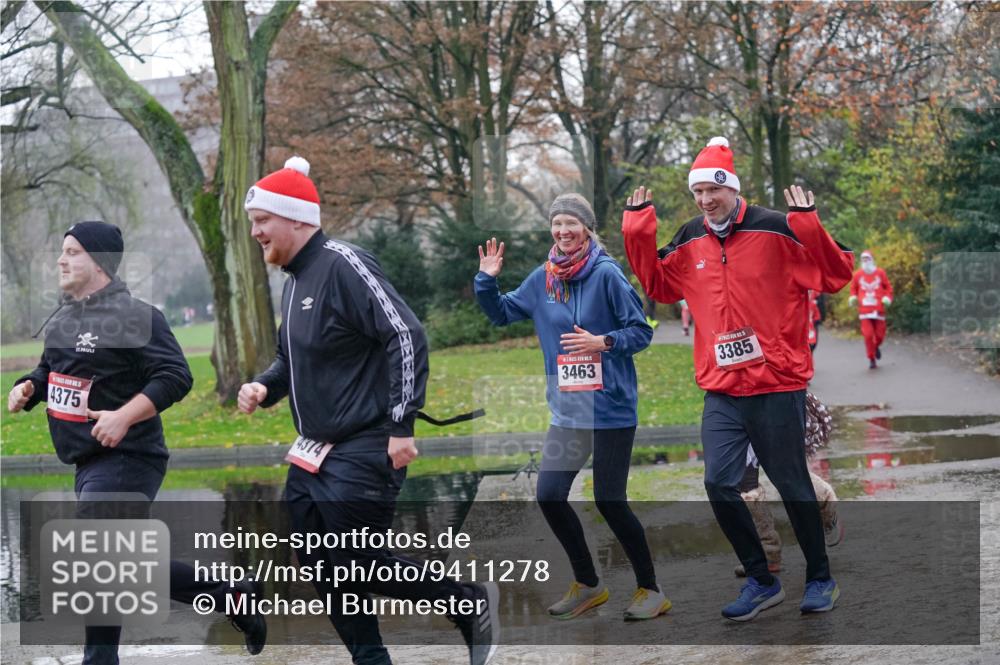 07.12.2025 - St. Pauli X-Mass-Run No. 15 Michael Burmester http://msf.ph/oto/9411278 07.12.2025 11:41:59 Laufen 3463, 4375, 3385 meine-sportfotos.de