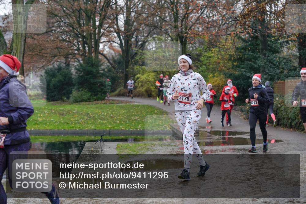 07.12.2025 - St. Pauli X-Mass-Run No. 15 Michael Burmester http://msf.ph/oto/9411296 07.12.2025 11:42:01 Laufen 5, 3175, 3533, 27 meine-sportfotos.de