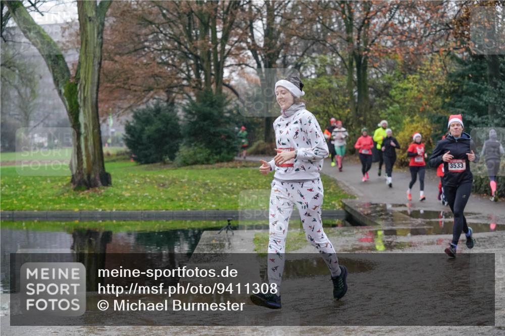 07.12.2025 - St. Pauli X-Mass-Run No. 15 Michael Burmester http://msf.ph/oto/9411308 07.12.2025 11:42:01 Laufen 3533 meine-sportfotos.de