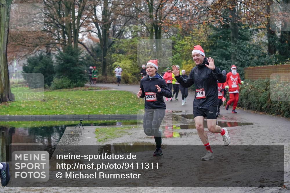 07.12.2025 - St. Pauli X-Mass-Run No. 15 Michael Burmester http://msf.ph/oto/9411311 07.12.2025 11:42:02 Laufen 3533, 2714 meine-sportfotos.de