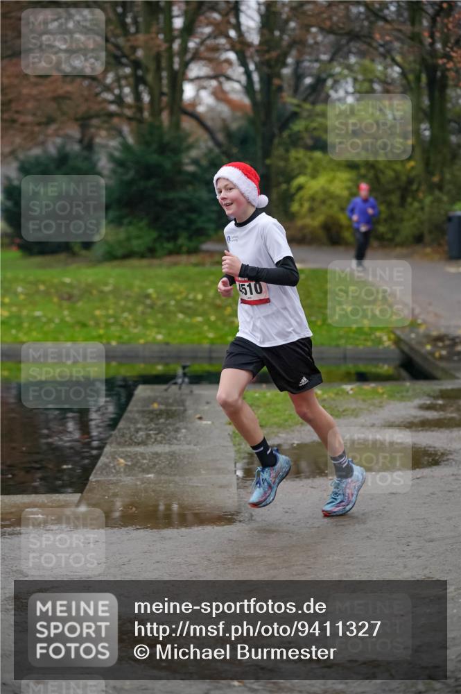 07.12.2025 - St. Pauli X-Mass-Run No. 15 Michael Burmester http://msf.ph/oto/9411327 07.12.2025 09:58:41 Laufen 510 meine-sportfotos.de