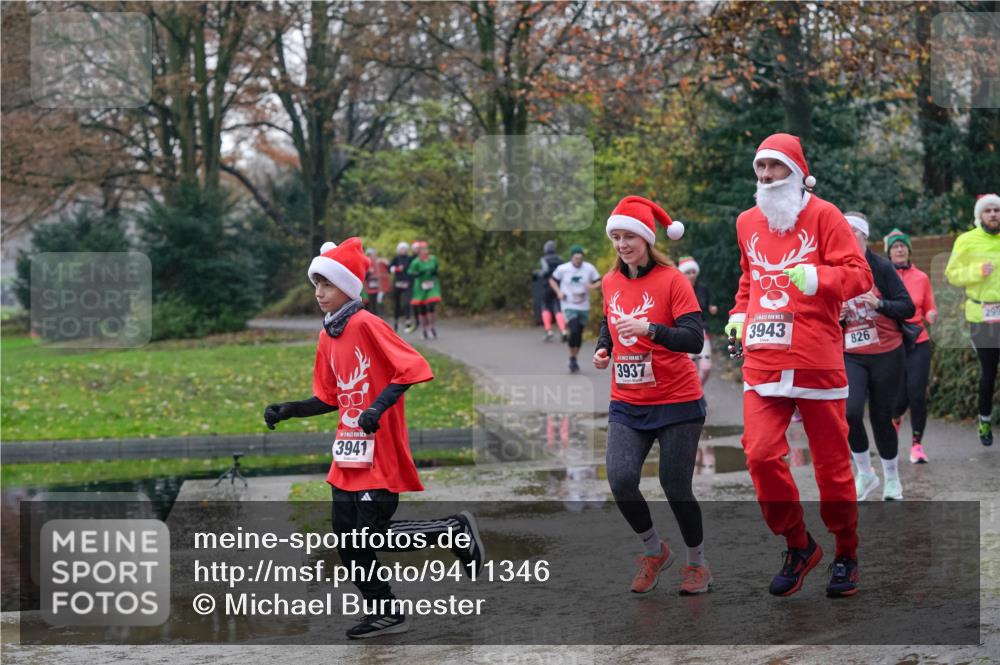 07.12.2025 - St. Pauli X-Mass-Run No. 15 Michael Burmester http://msf.ph/oto/9411346 07.12.2025 11:42:08 Laufen 3941, 3937, 15, 3943, 826, 299 meine-sportfotos.de