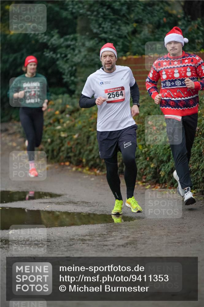07.12.2025 - St. Pauli X-Mass-Run No. 15 Michael Burmester http://msf.ph/oto/9411353 07.12.2025 09:58:51 Laufen 15, 2564 meine-sportfotos.de